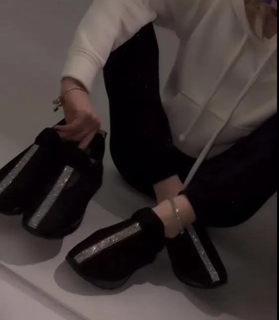 Hollow Breathable Bright Shoes