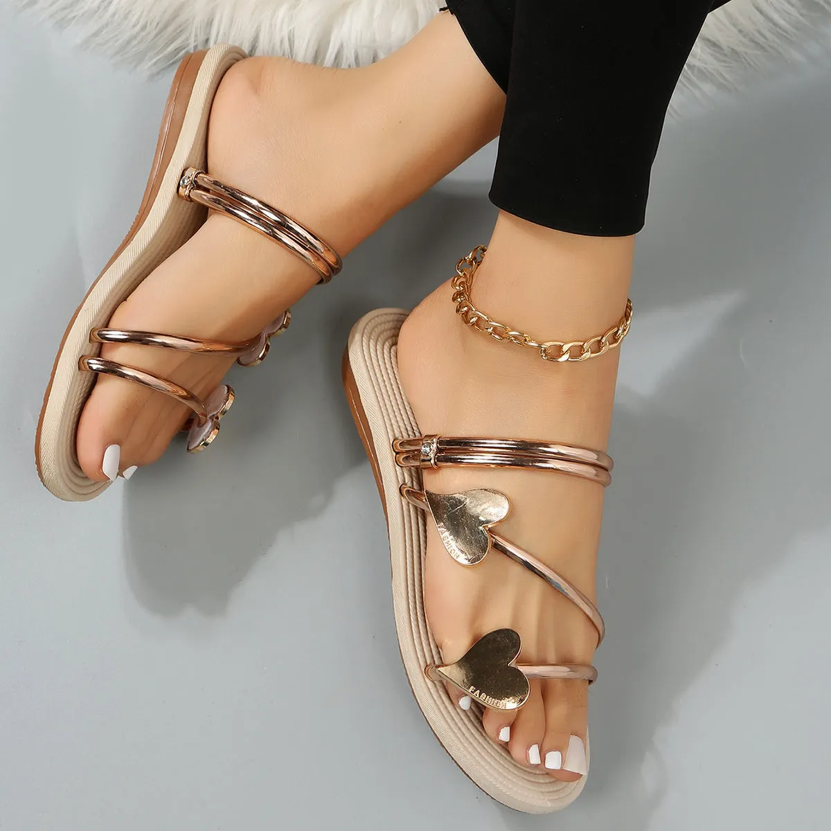 Luna Sandals Fashion Metal Heart Decoration