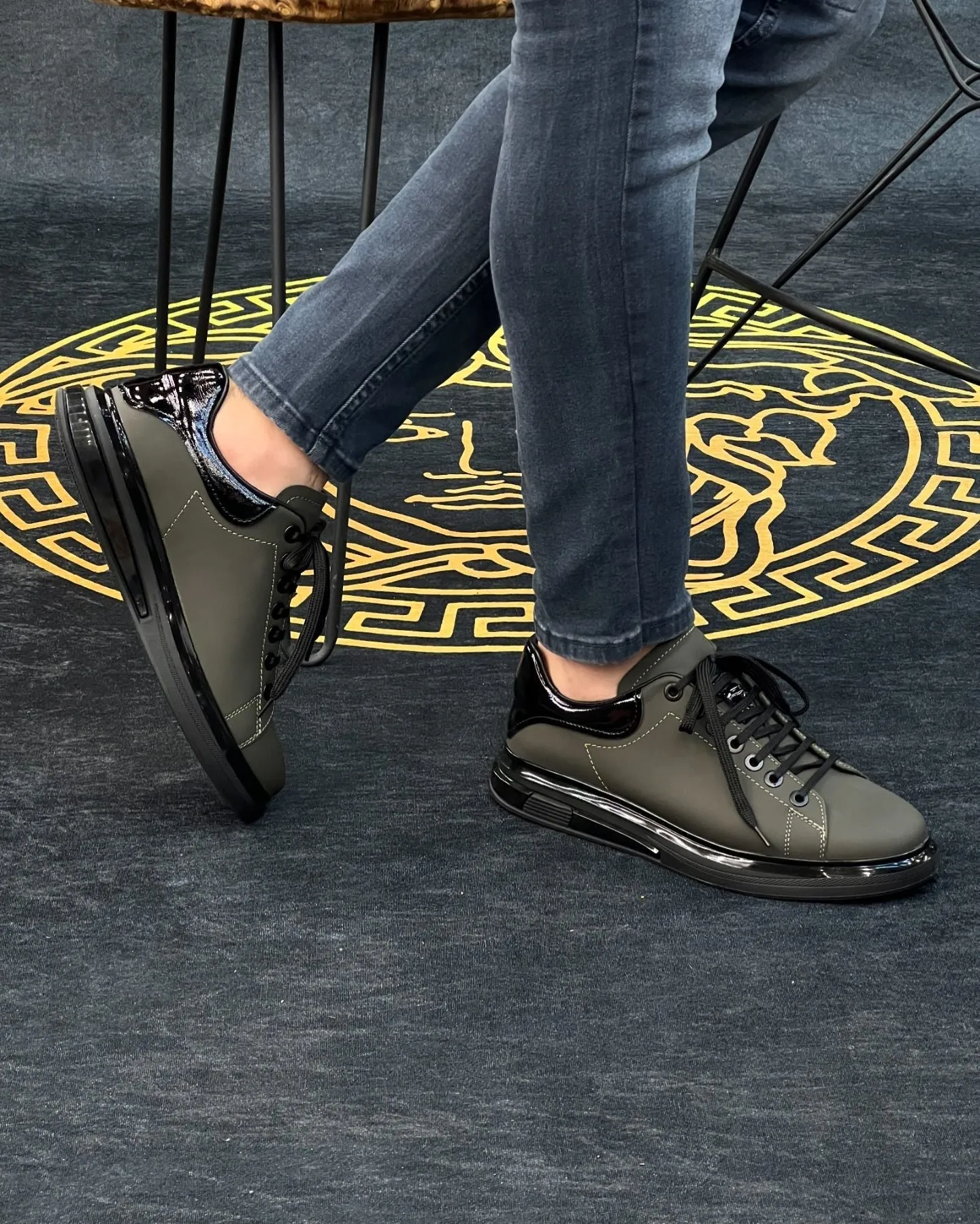 Men's Breathable Lace-up McQueen Shoes