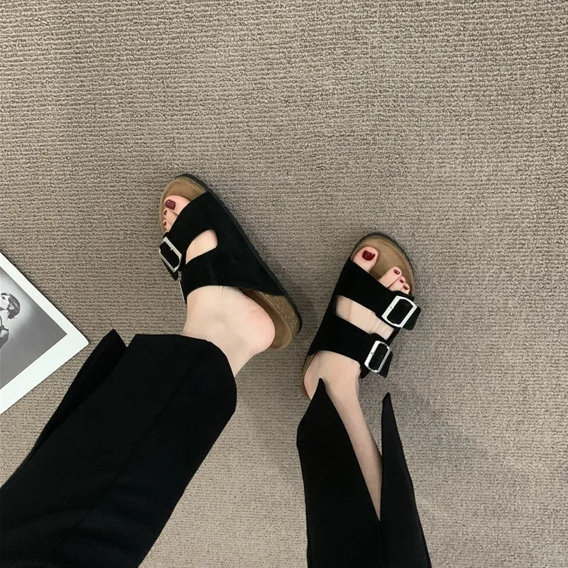 Vintage design slippers - comfort &amp; style